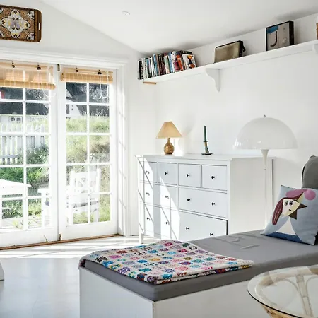 בית נופש Charming Tiny House In Sonderho