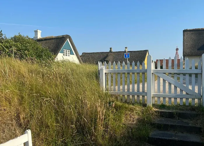 Dom wakacyjny Charming Tiny House In Sonderho *